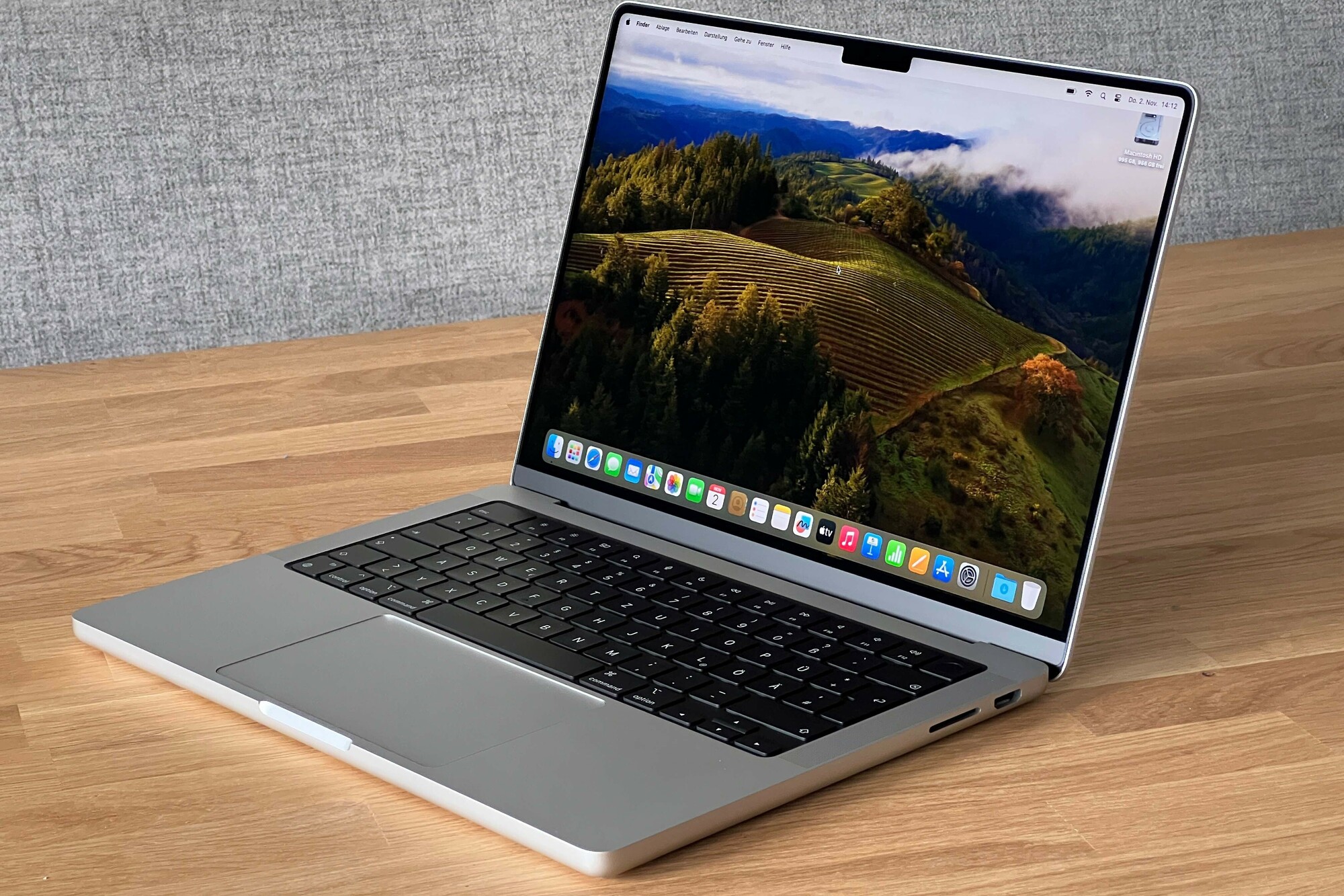 macbook pro 2022