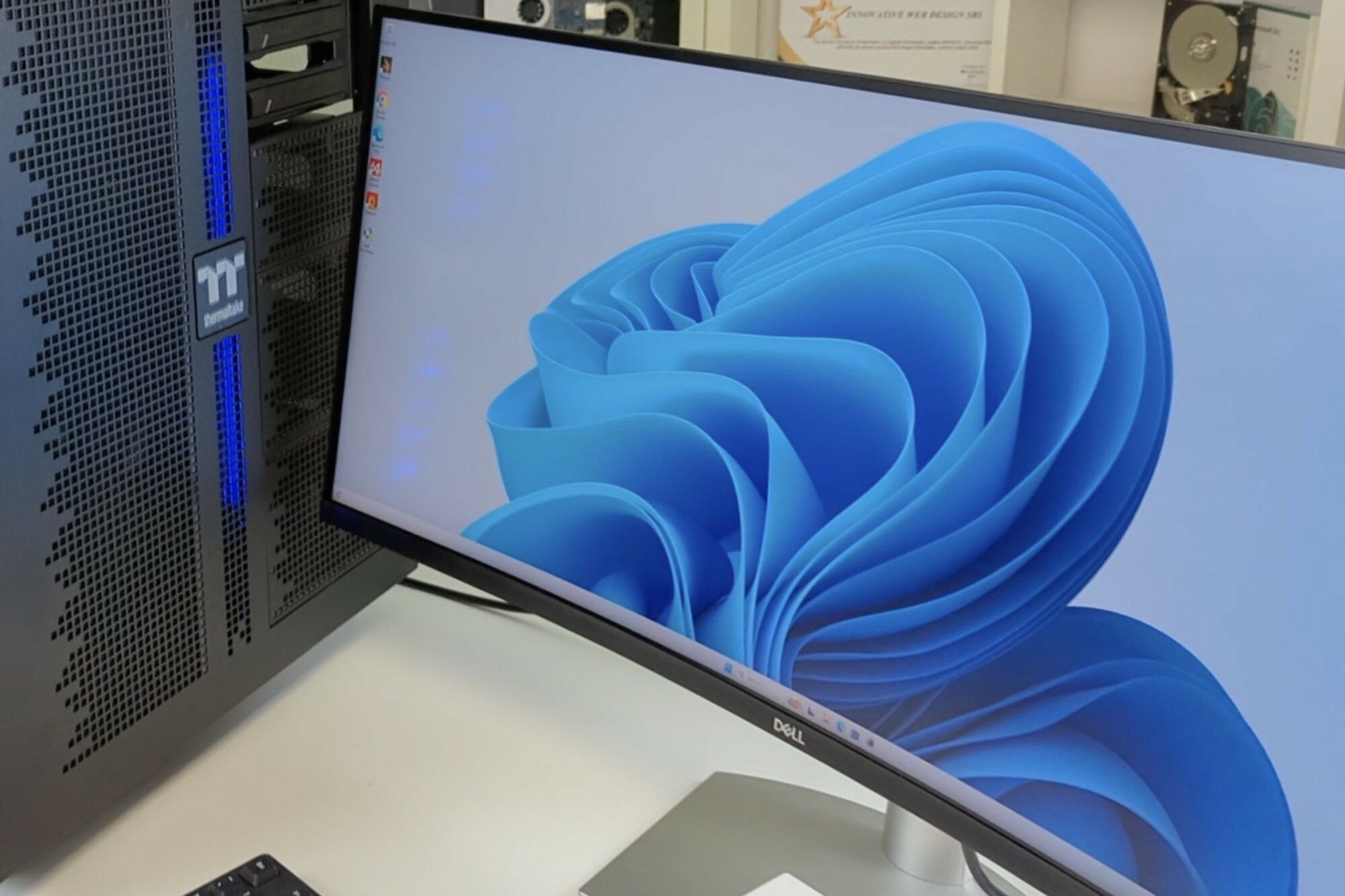 27 inch refurbished monitor