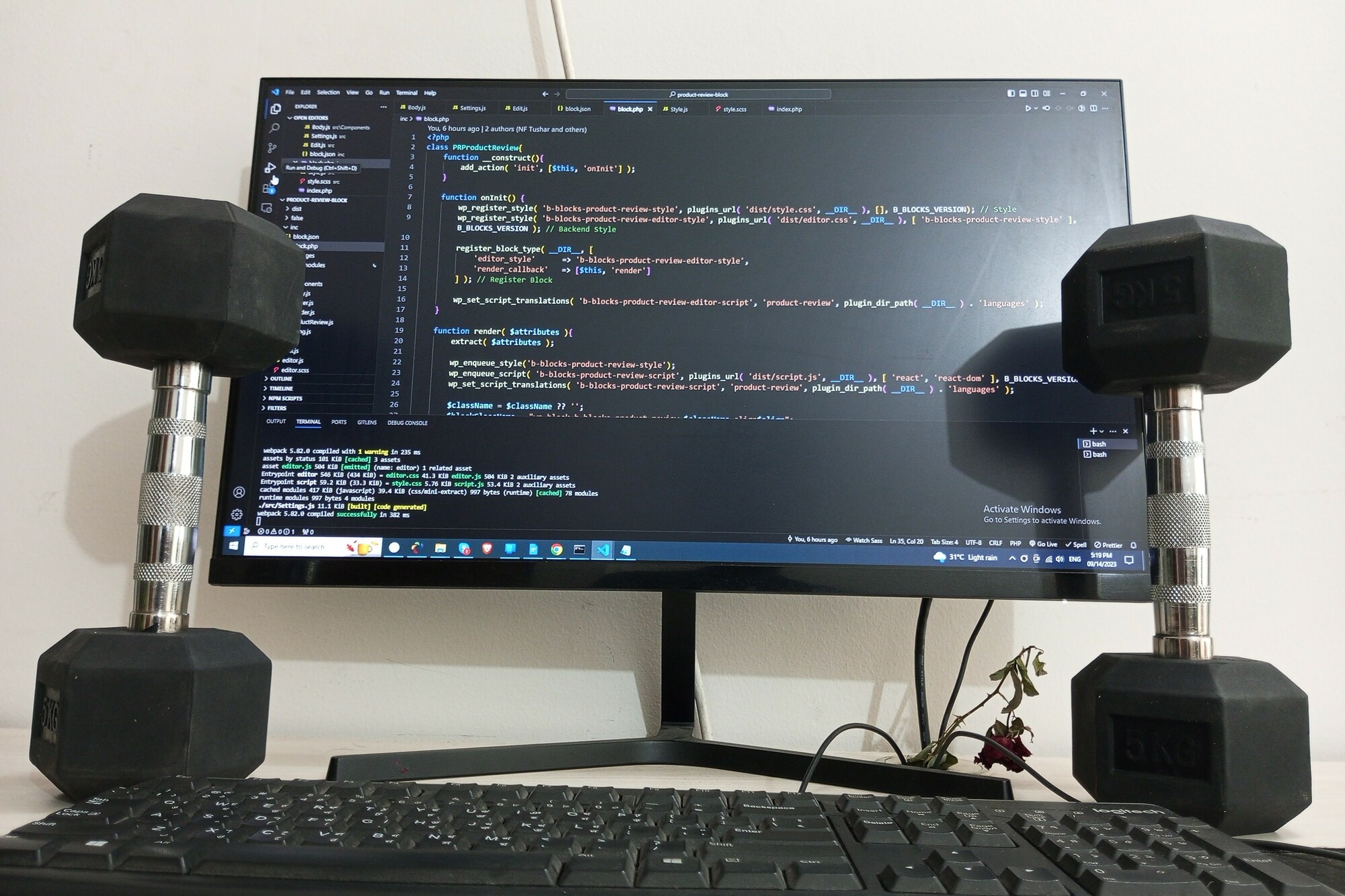 lg monitor